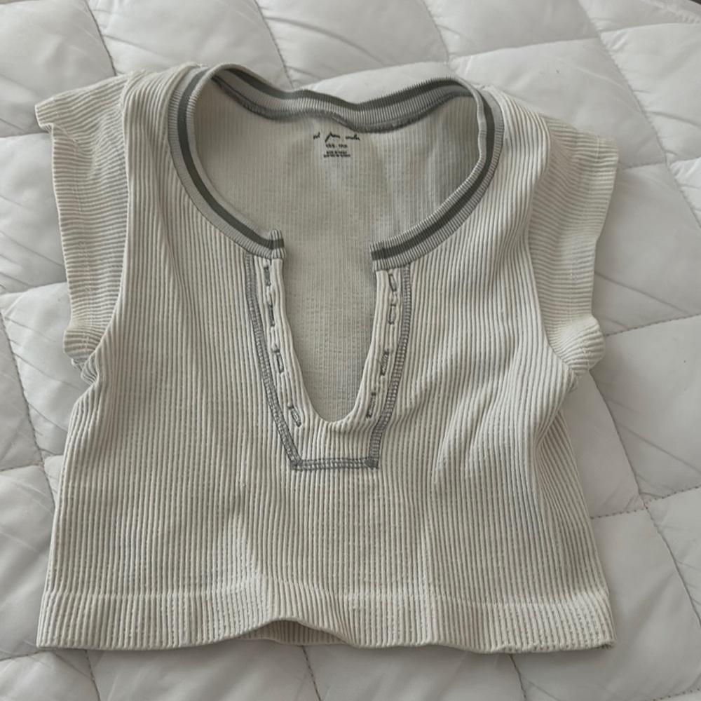 White and Gray Ribbed Crop Top